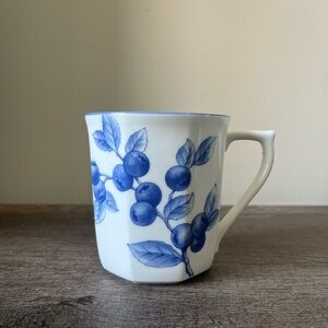 Tiffany & Co. Tiffany Nature 1996 Collection Blueberry Glass Mug